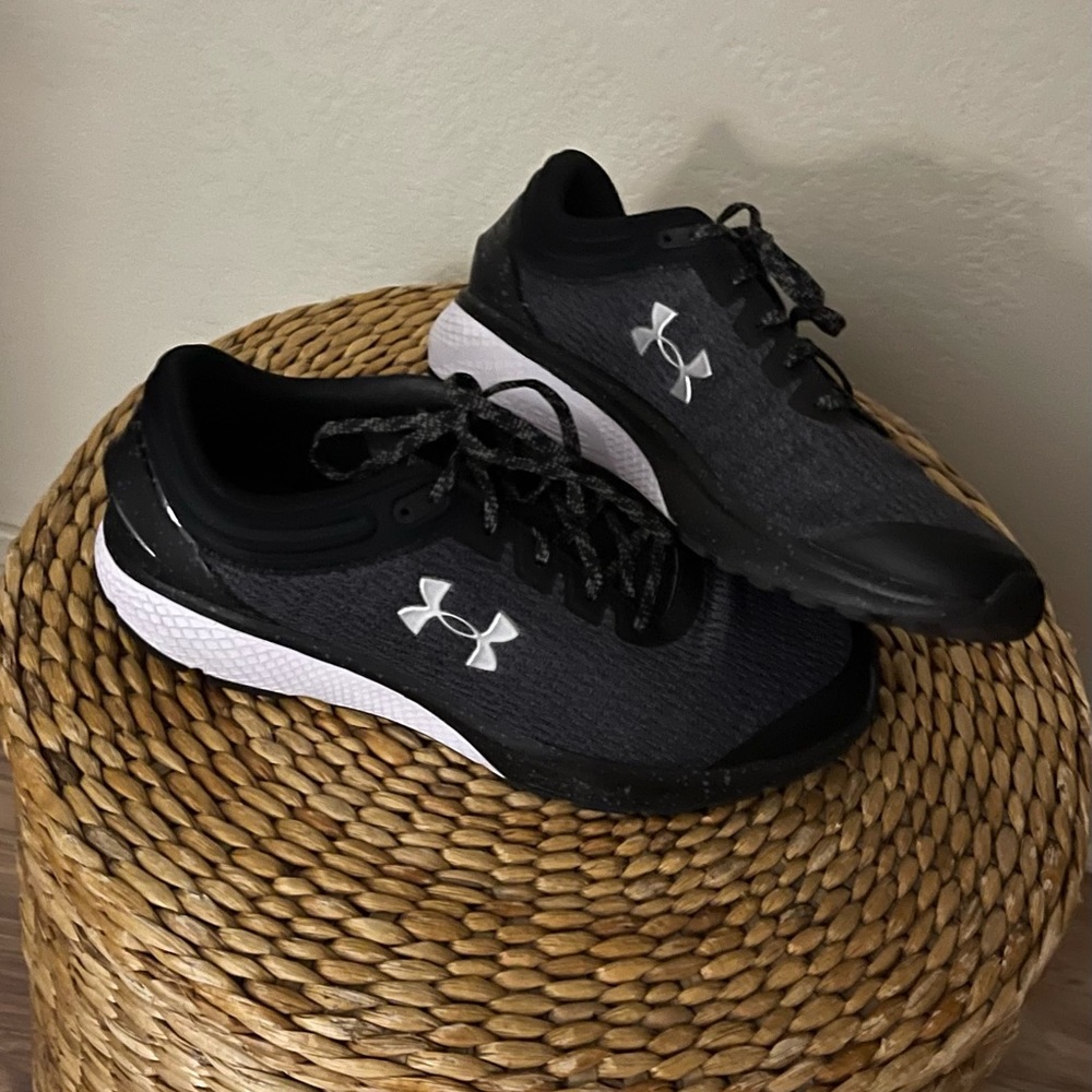 Under Armour Charged Escape Running Walking Shoes Size 11